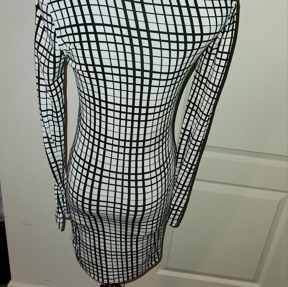 FOREVER 21 DRESS ! - Picture 5 of 5